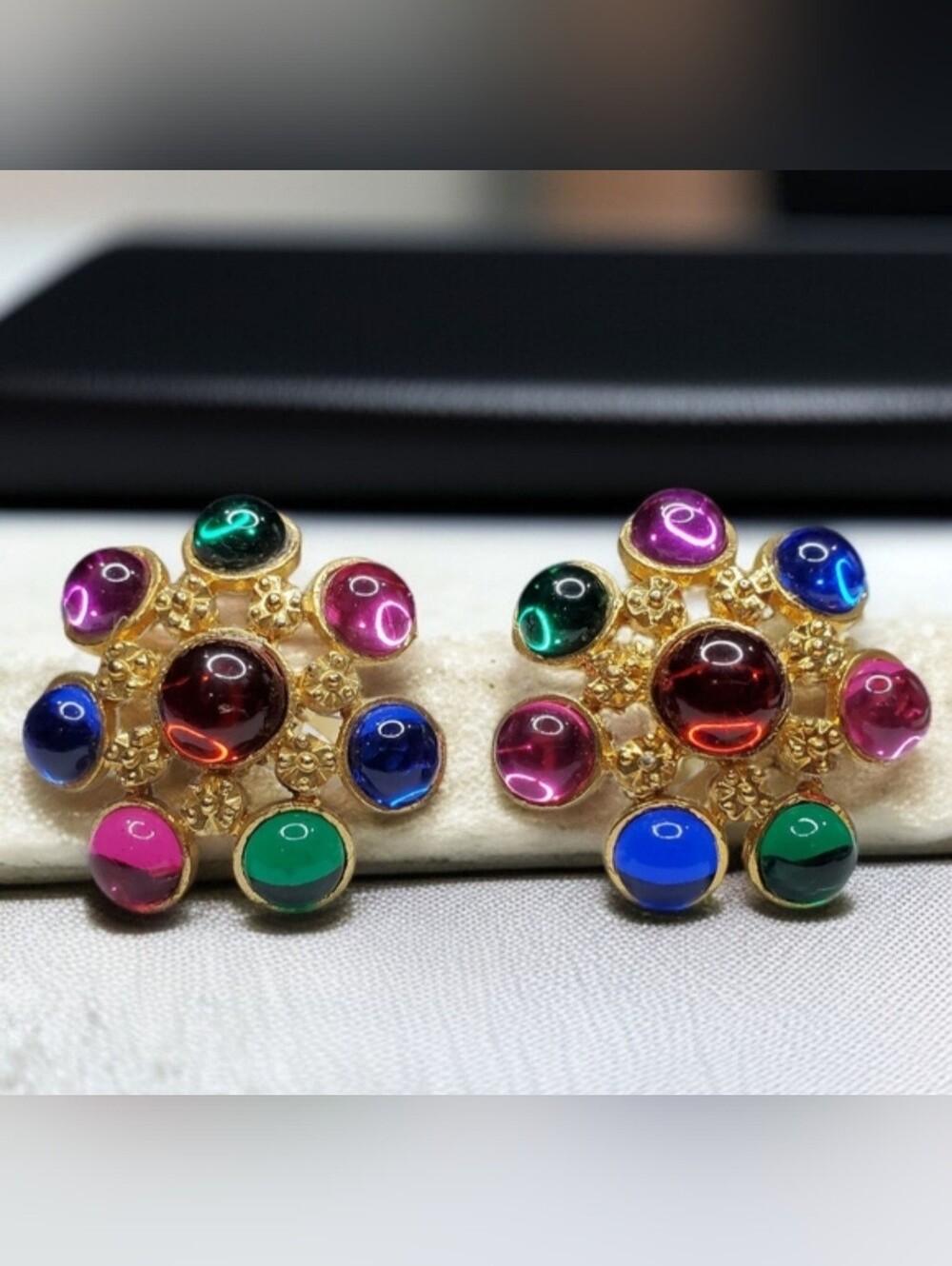 Vintage 1980's Gold Glass Cabochon Jewel Tone Mogul Clip-on Earrings